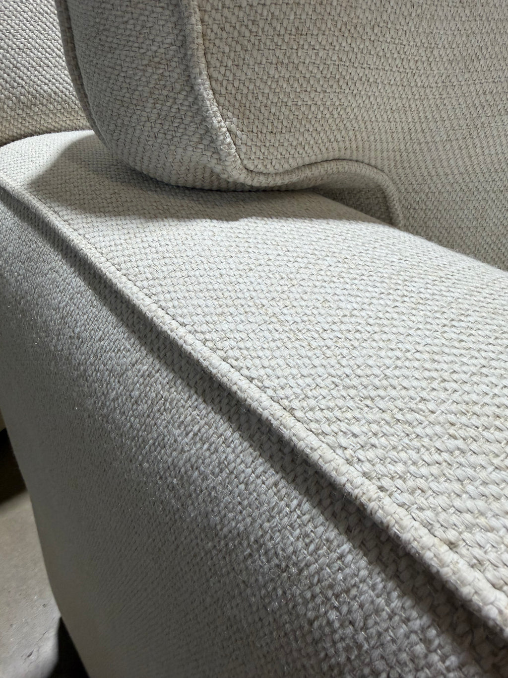 Arhaus Dune 138" U
Shape, 3 Piece Sofa Chaise Sectional, heavy down Blend cushions in Performance Nomad Snow Linen Weave