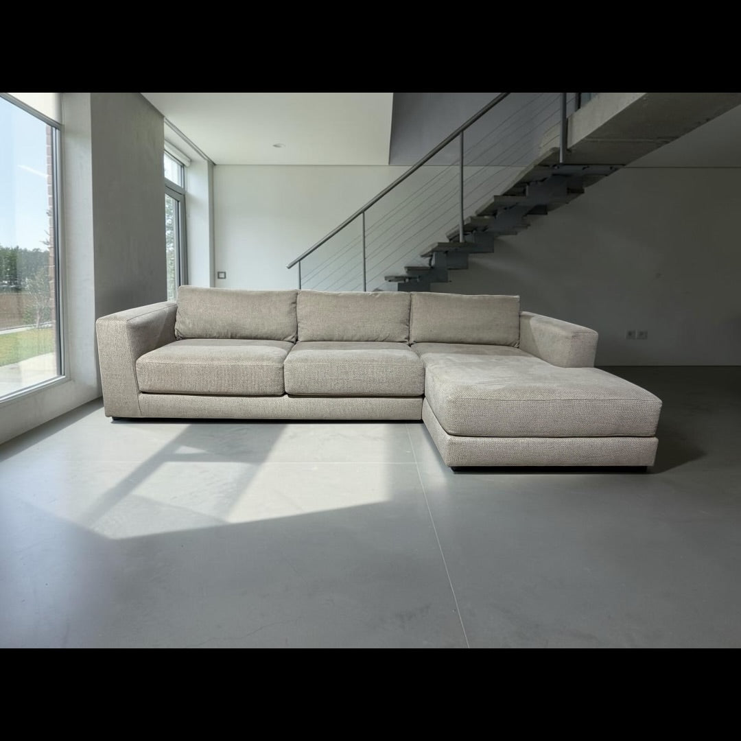 Crate & Barrel Peyton 123" 2-Piece Sectional Sofa with Right-Arm Chaise in Macey Cashmere