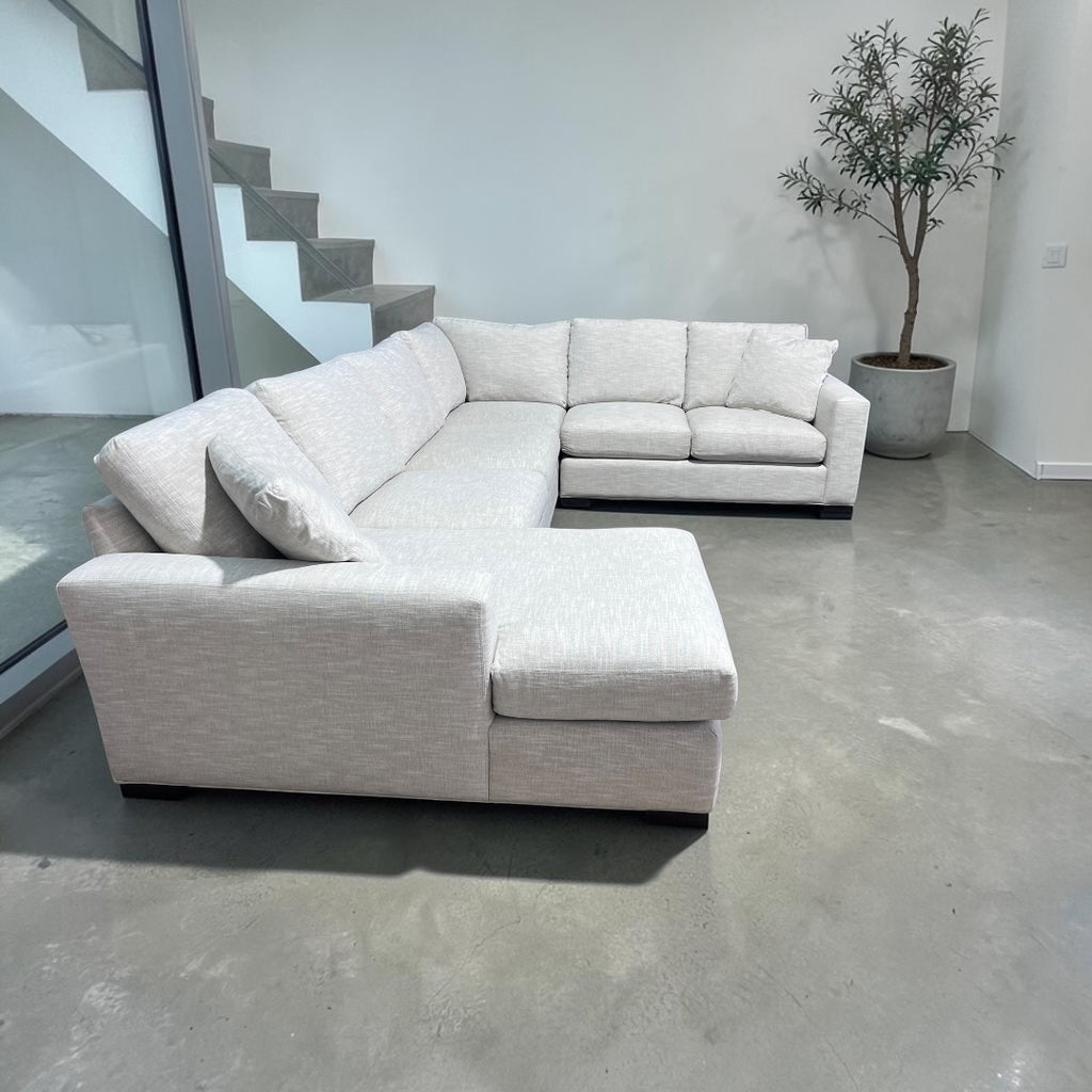 Room & Board Metro 136” 4 Piece U Shape Sofa Chaise Sectional Down Blend in Dawson Linen